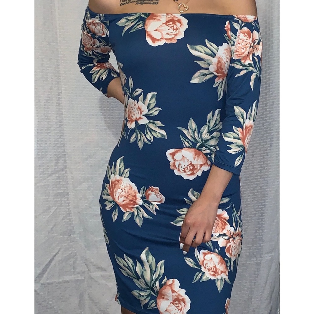 Size Sm Blue Floral Dress